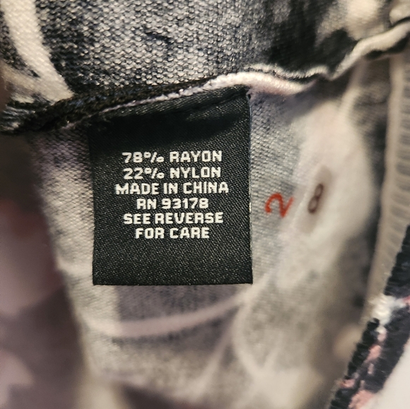 Premise Woman knit black with flowers sweather - Picture 6 of 6